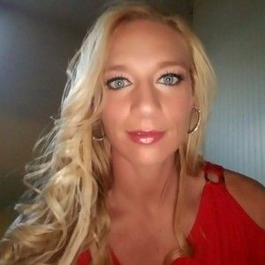 Meet your Posher, Posh